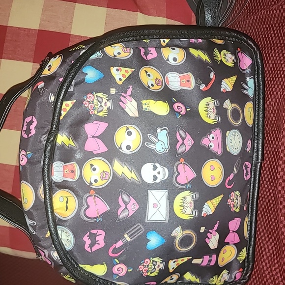 Betsey Johnson emoji Cosmetic Case - Picture 4 of 7